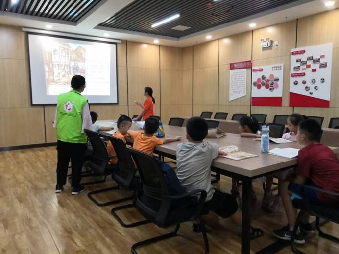 说明: C:\Users\Administrator\Desktop\新闻稿\“益融·志学·彩全运”社区治理创新服务项目 “别样盛夏 缤纷暑假”活动成功举办(2)\QQ图片20190716144318.jpg