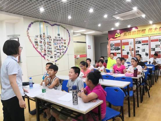 说明: D:\济南山青社会工作服务中心\宣传\新闻稿\20180719\“蓓蕾计划”英语小组第一期圆满结束\TIM图片20180719155028.jpg 说明: D:\济南山青社会工作服务中心\宣传\新闻稿\20180719\“蓓蕾计划”英语小组第一期圆满结束\TIM图片20180719155028.jpg